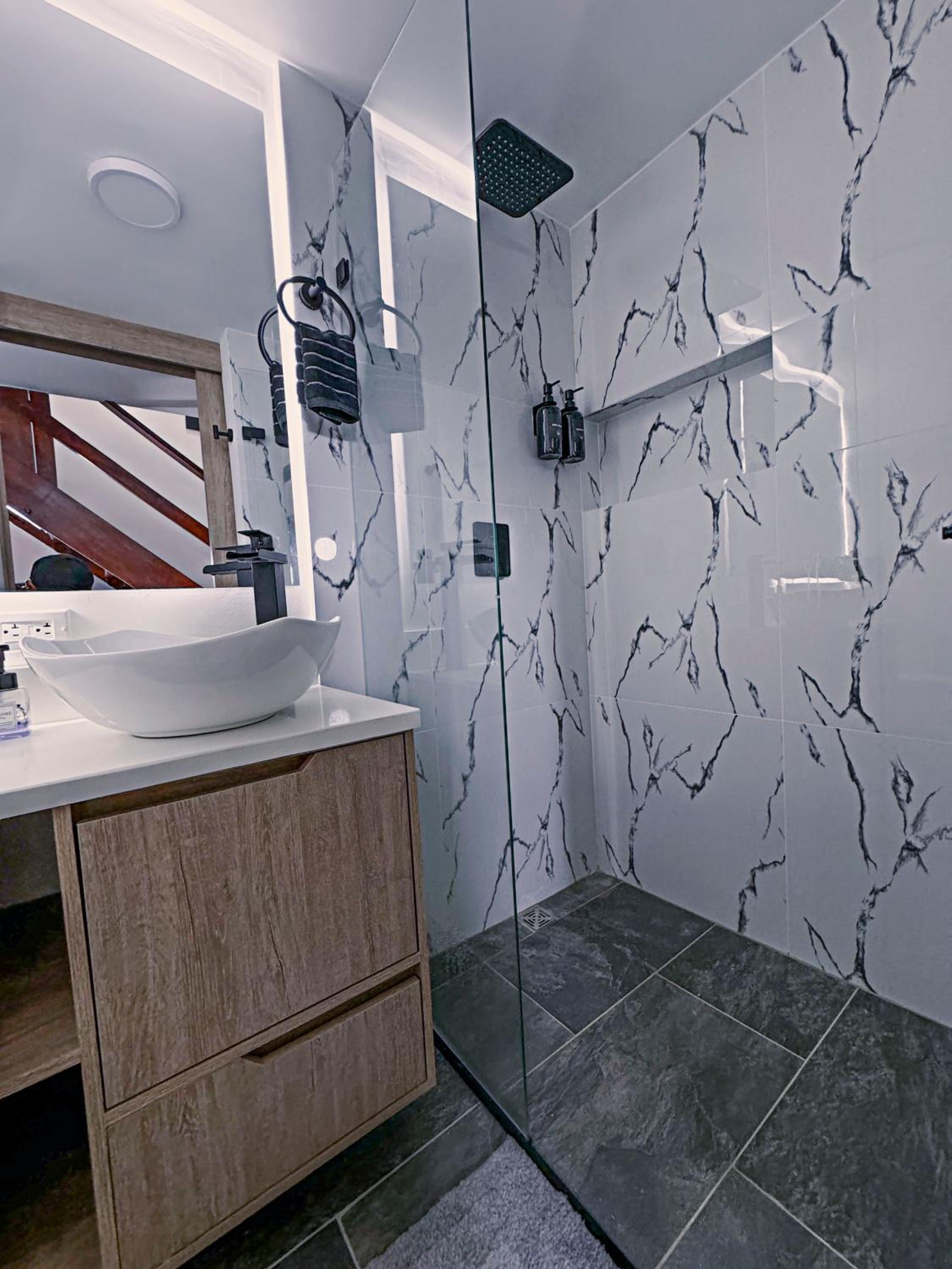 Apartamentos con vista boscosa y parking en Buenos Aires, Medellín