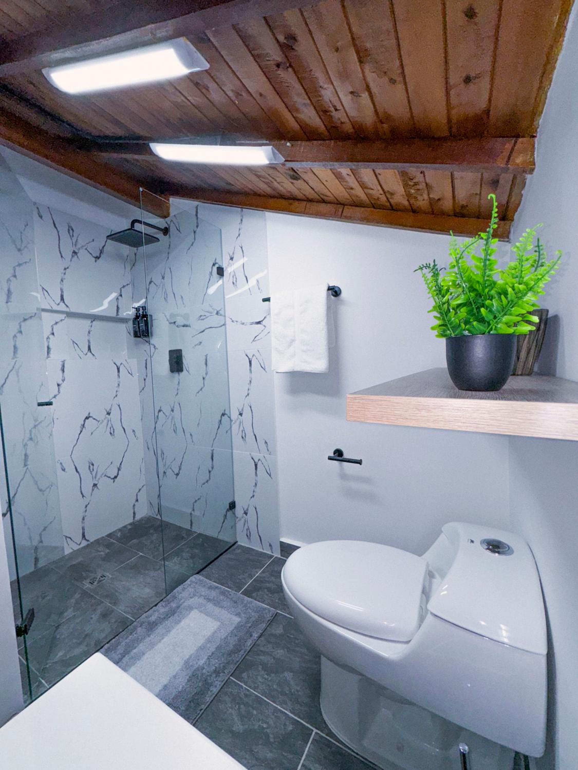 Apartamentos con vista boscosa y parking en Buenos Aires, Medellín