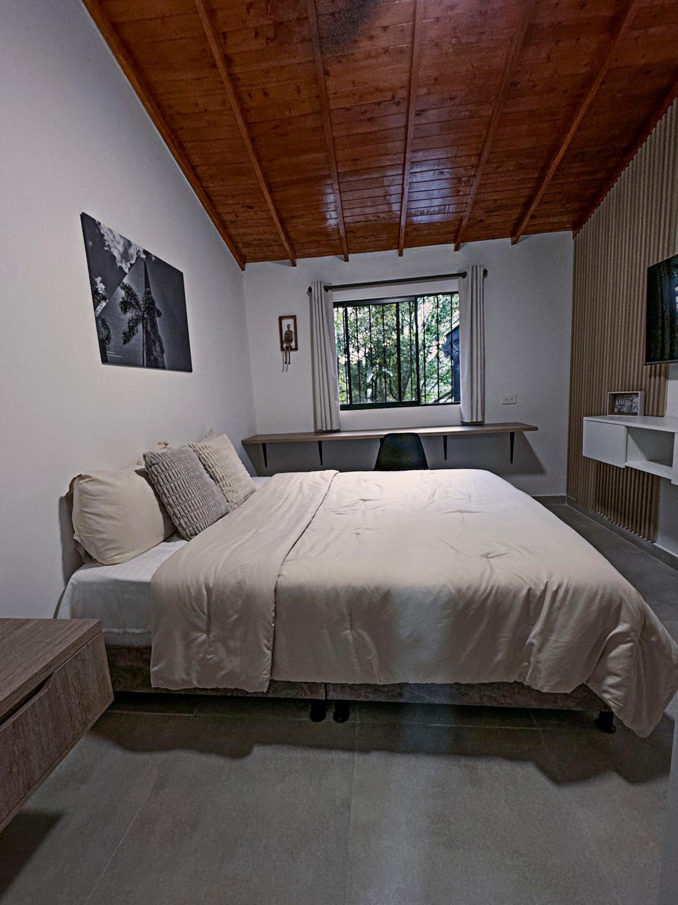 Apartamentos con vista boscosa y parking en Buenos Aires, Medellín
