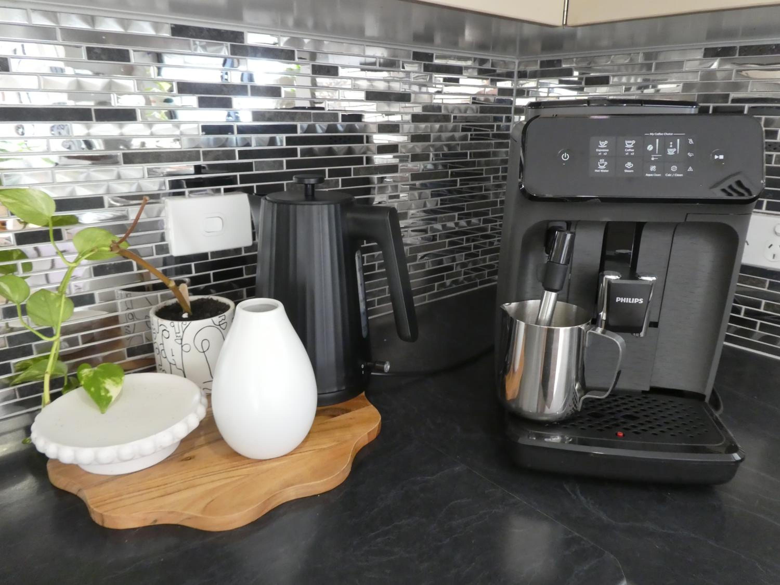 Moonta Bay Stylish large home 3 min walk from beach and jetty