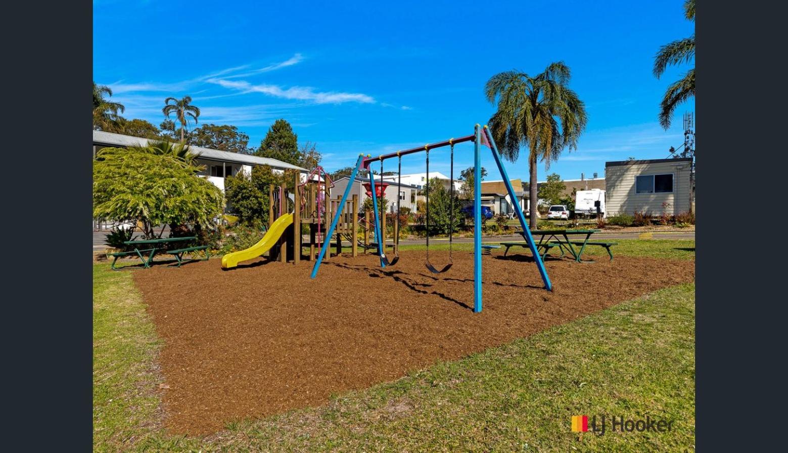 Batemans Bay Holiday Park & Hostel