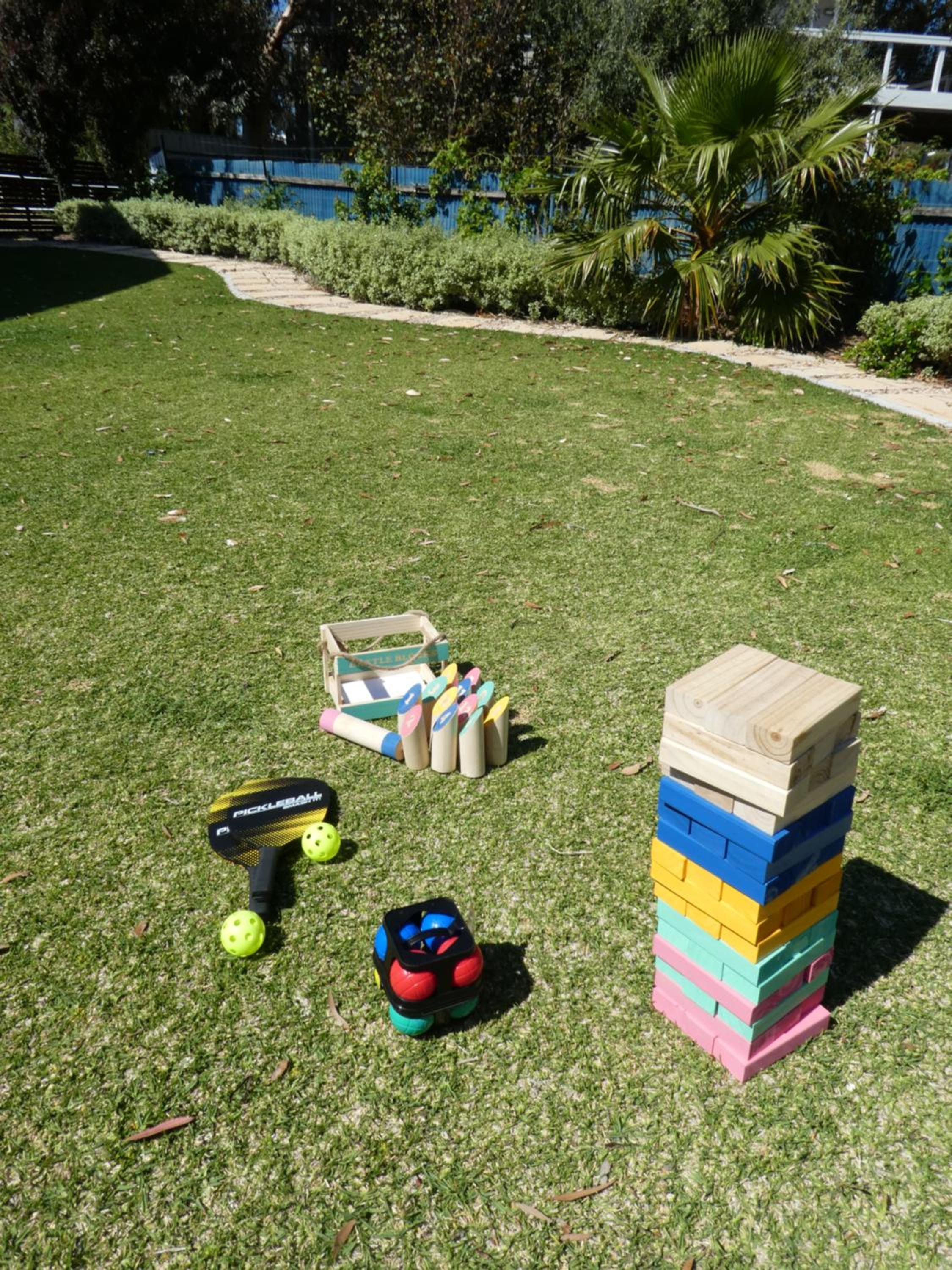 Moonta Bay Stylish large home 3 min walk from beach and jetty