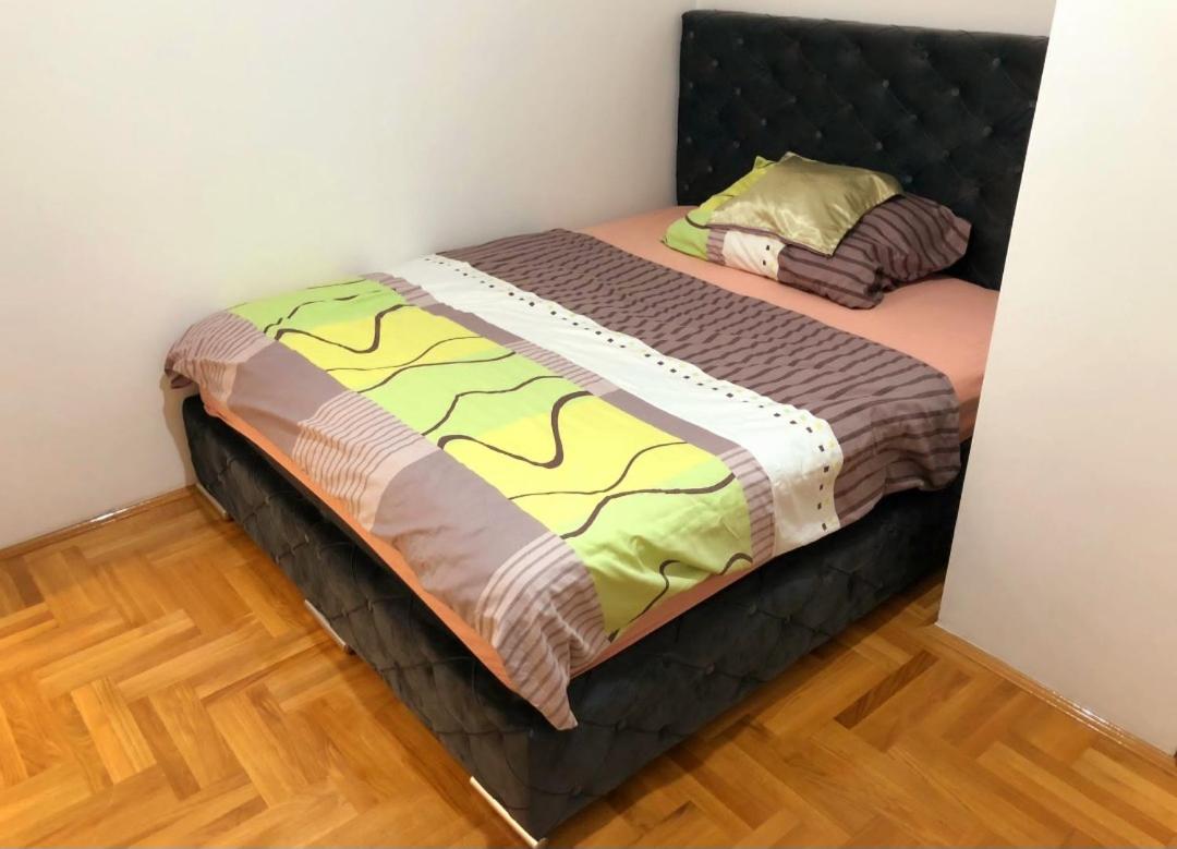 Hollywood Apartman Bjeljina