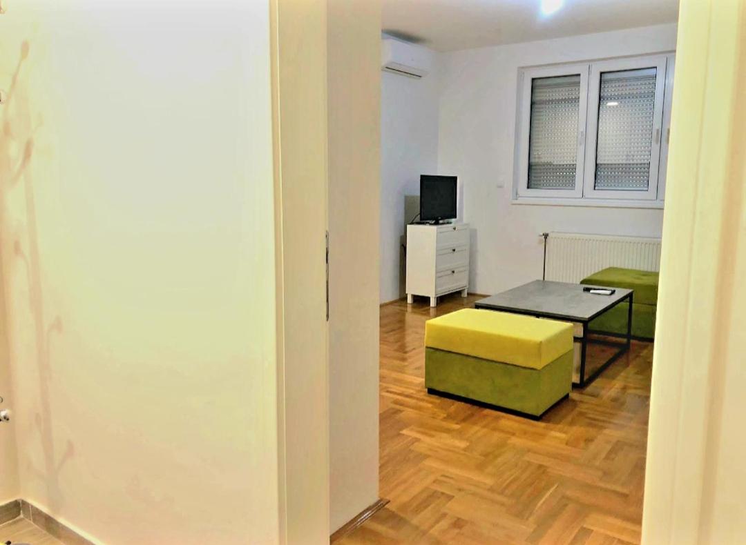 Hollywood Apartman Bjeljina