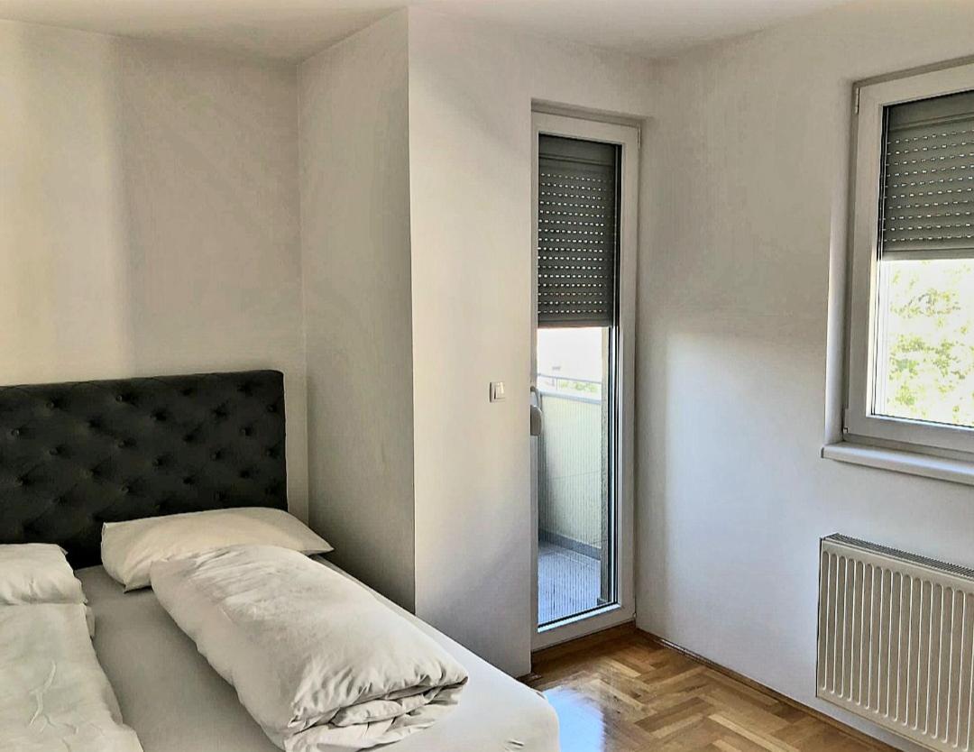 Hollywood Apartman Bjeljina