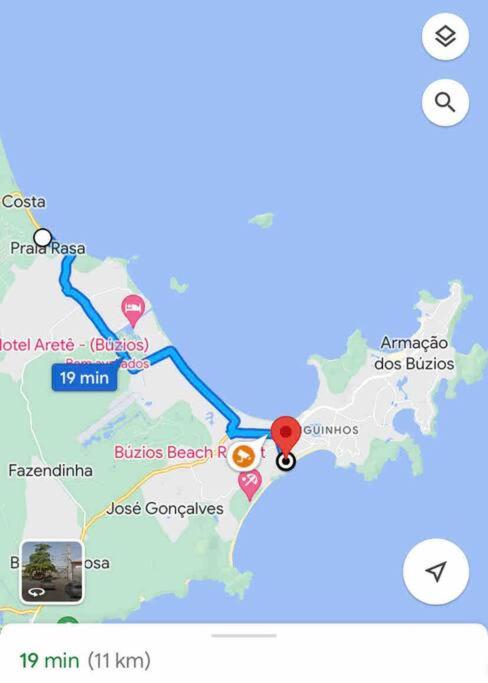 Casa em condomínio com lazer de frente para praia