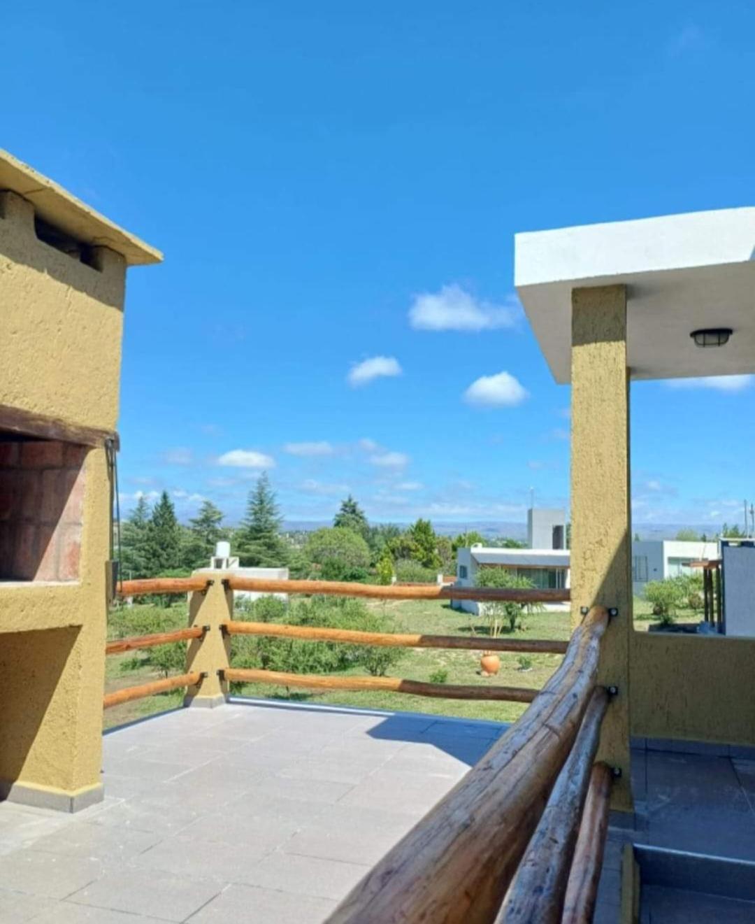 Cuatro Elementos Housing