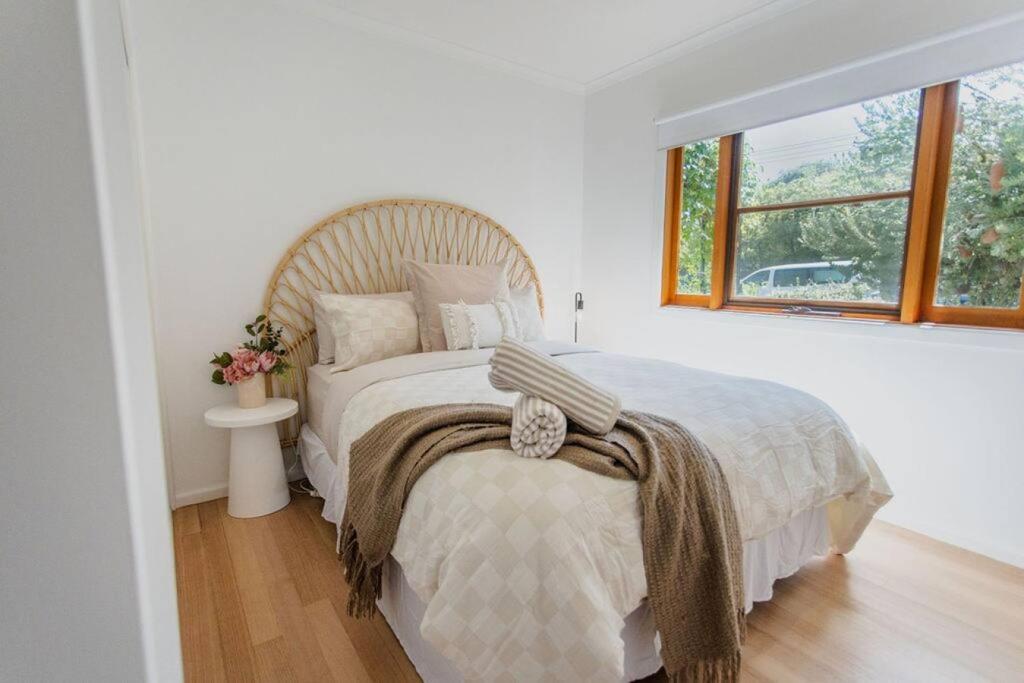 Cosy Coastal Cottage