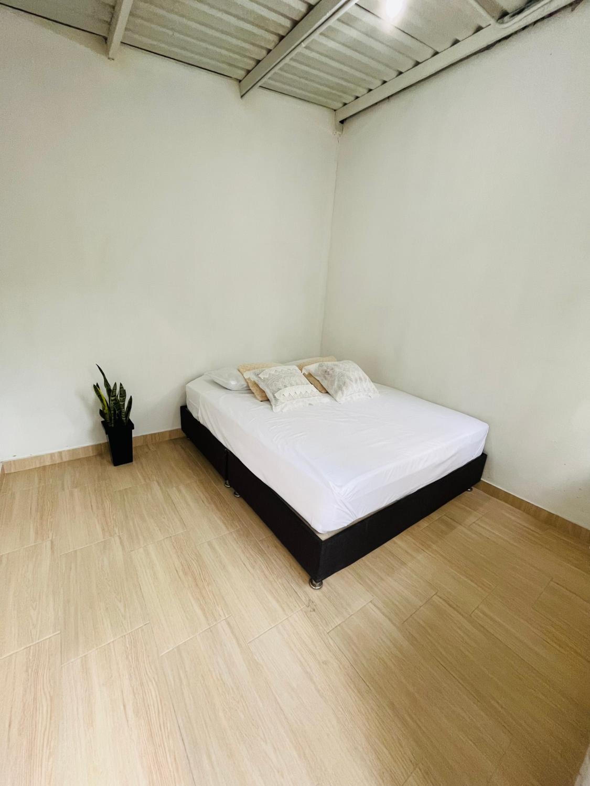 Hostel no glam boutique