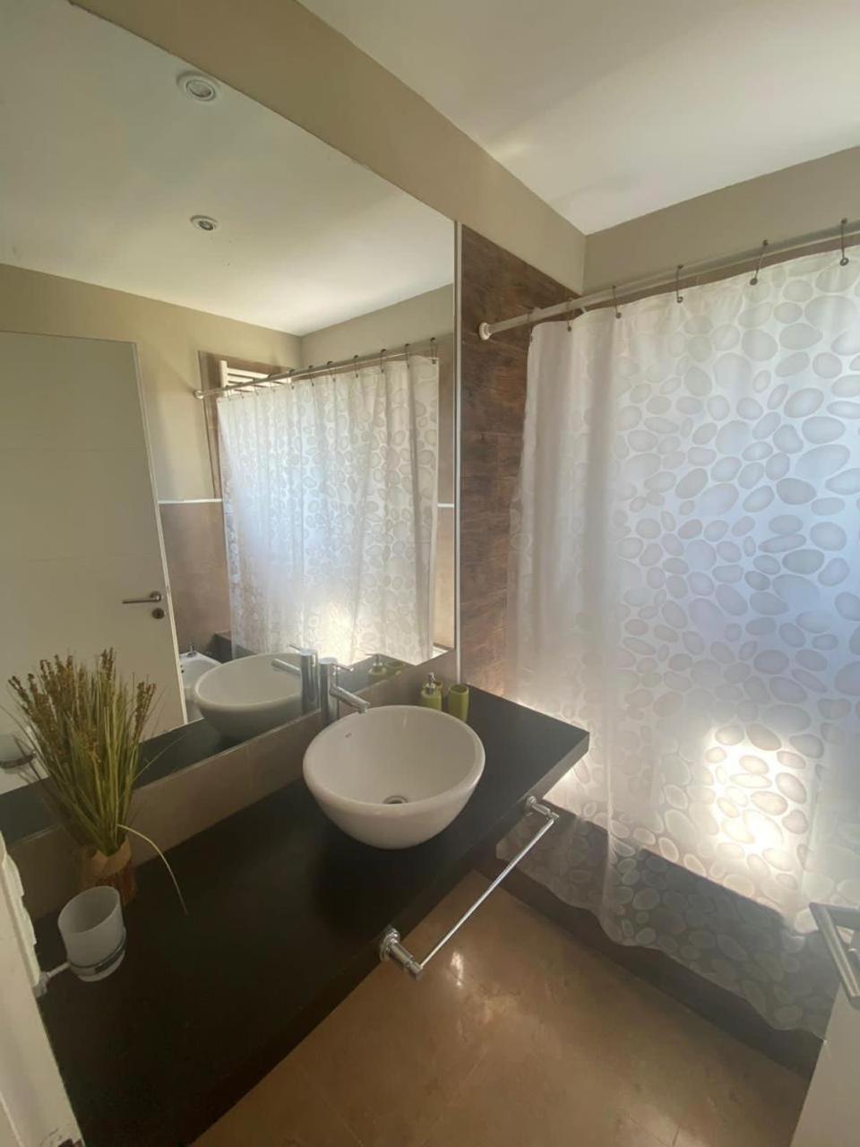 Exclusivo Chalet con Vista al Lago