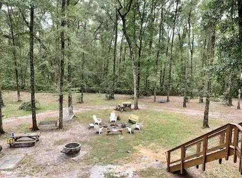 Treehouse Cabin Retreat view 4