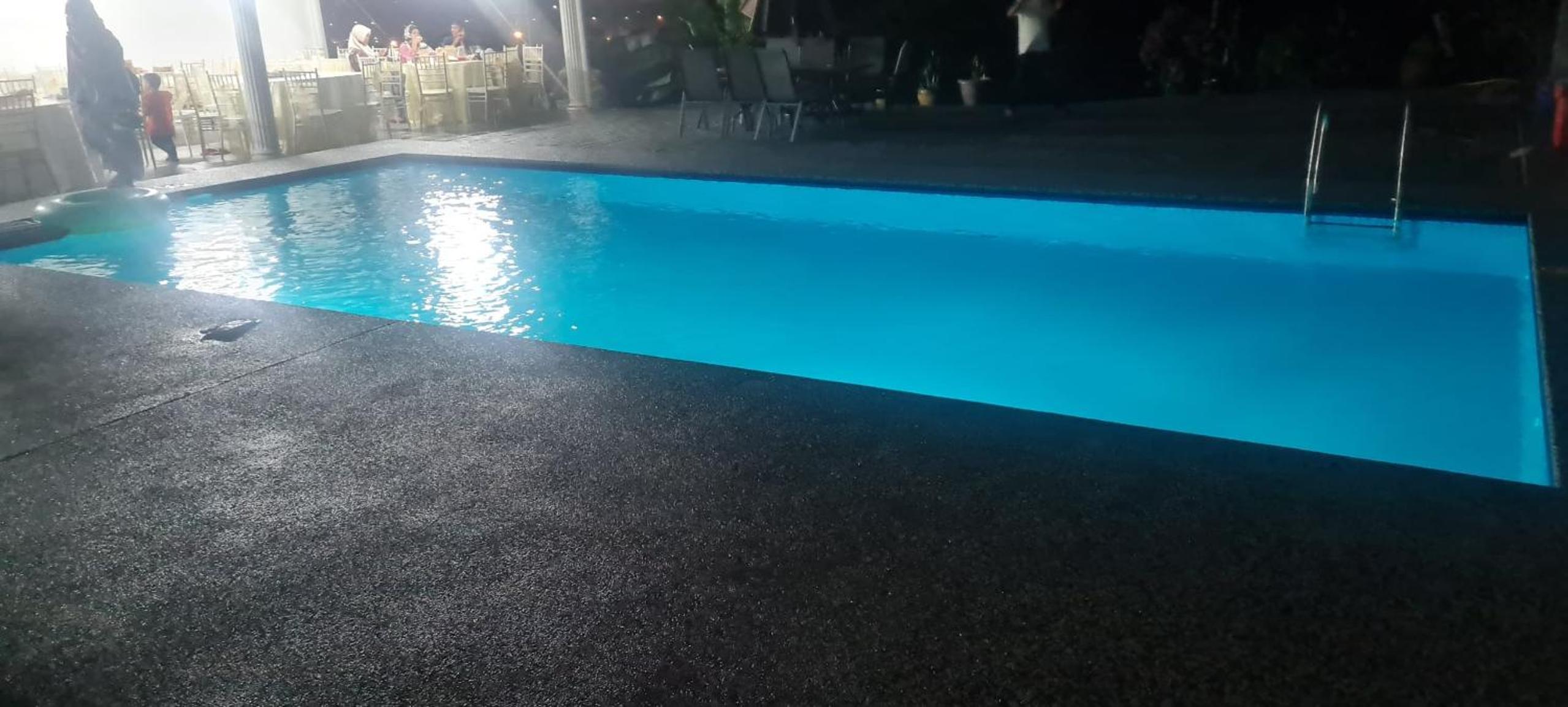 Private TTDI Villa Pool & BBQ, Pingpong table, 6BR, Sleeps 25pax and family friendly