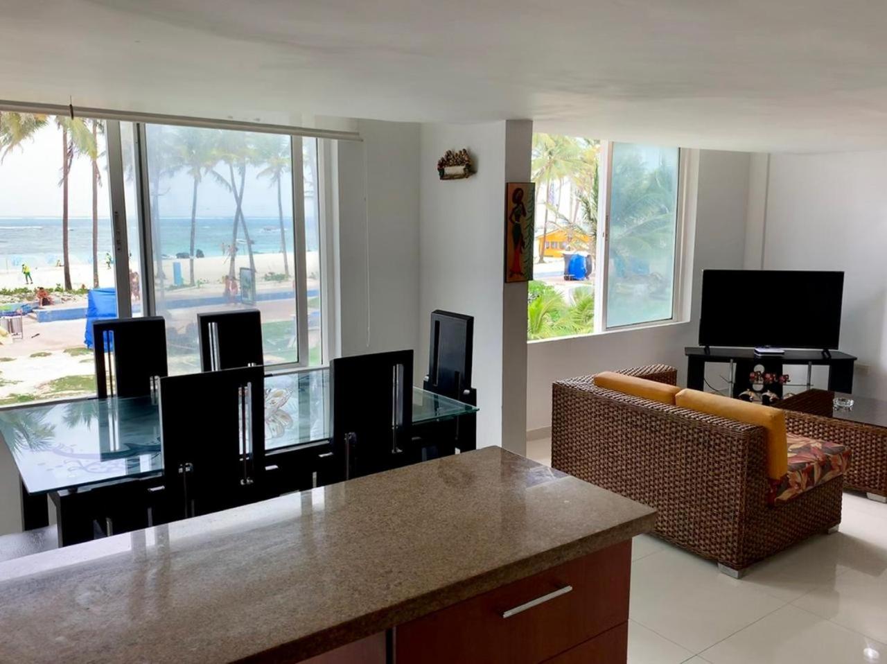 Aptos Limsor Beach-Vista al Mar