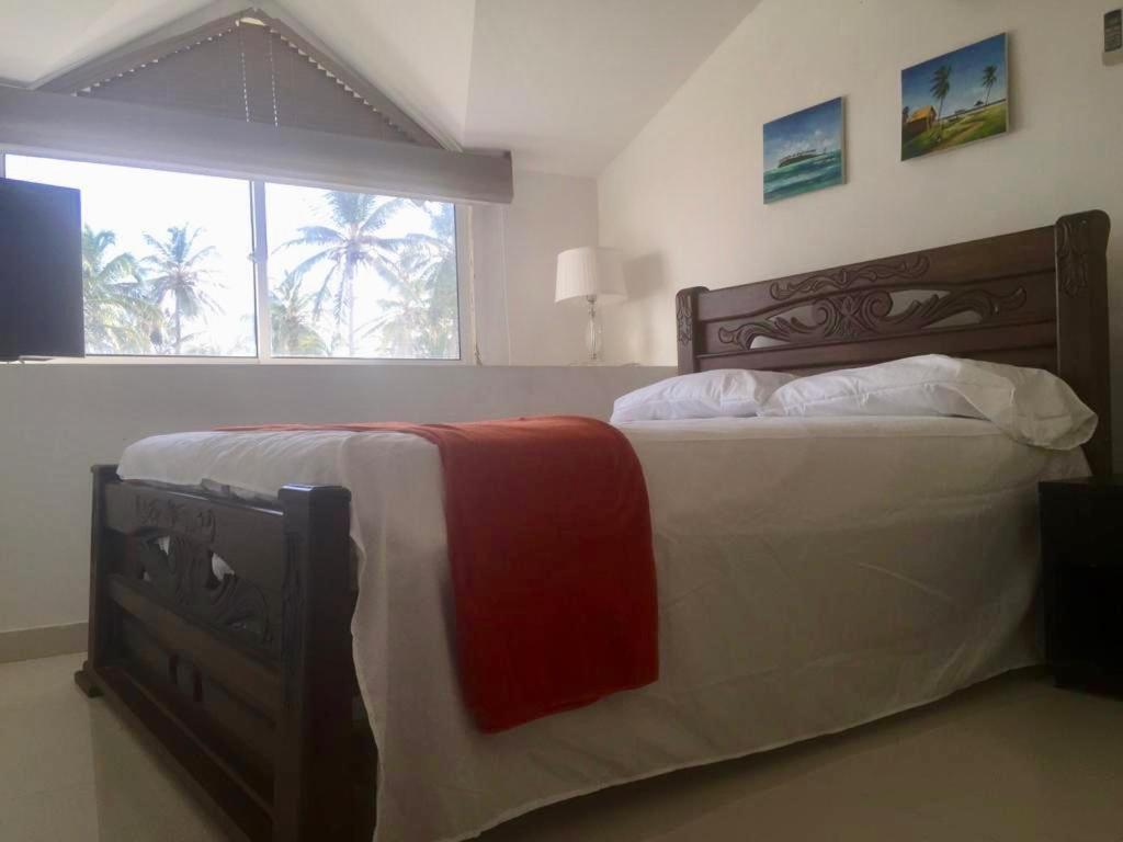 Aptos Limsor Beach-Vista al Mar
