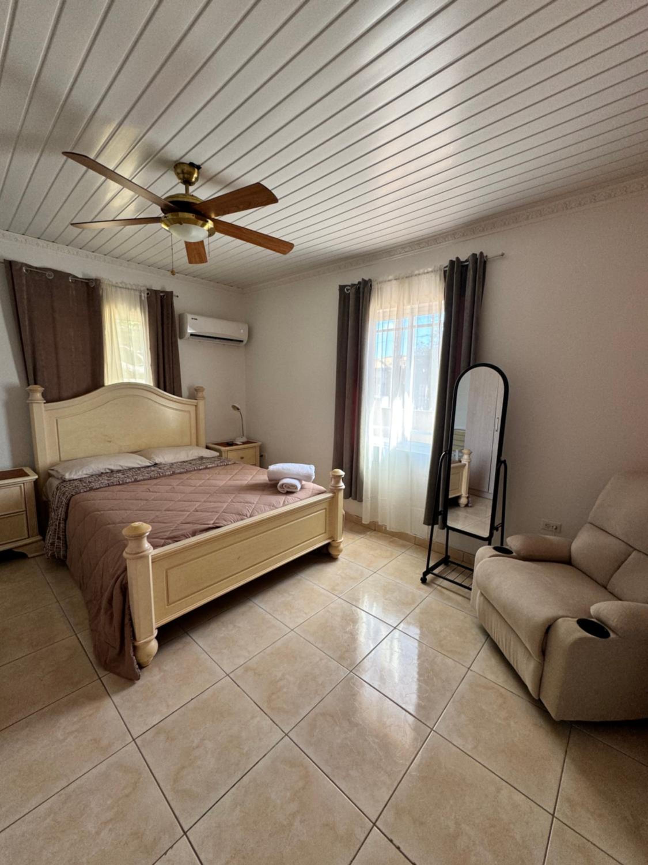 Monas Apartments Rental