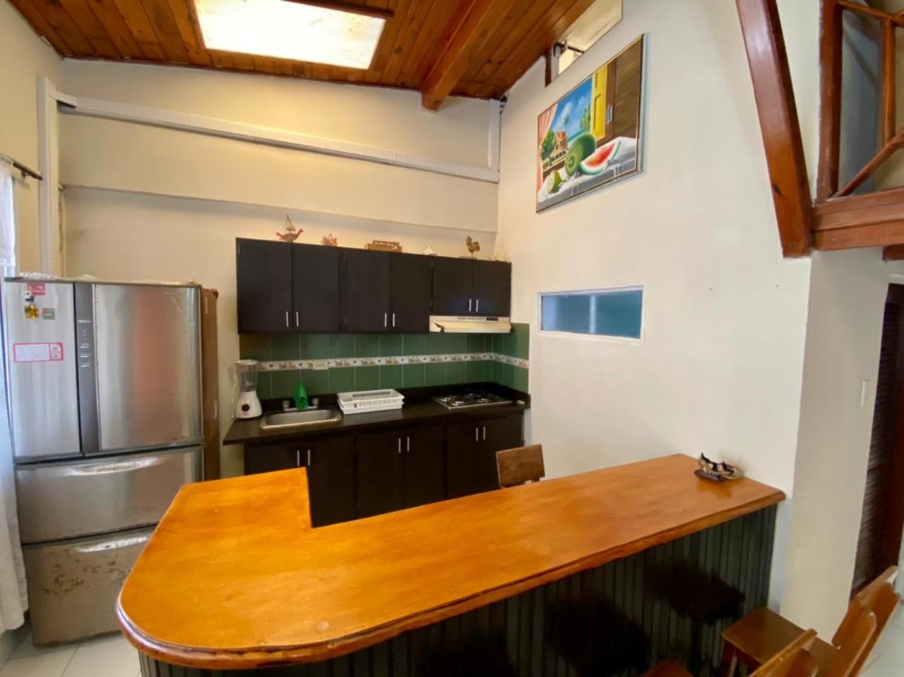 Aptos Limsor Beach-Vista al Mar