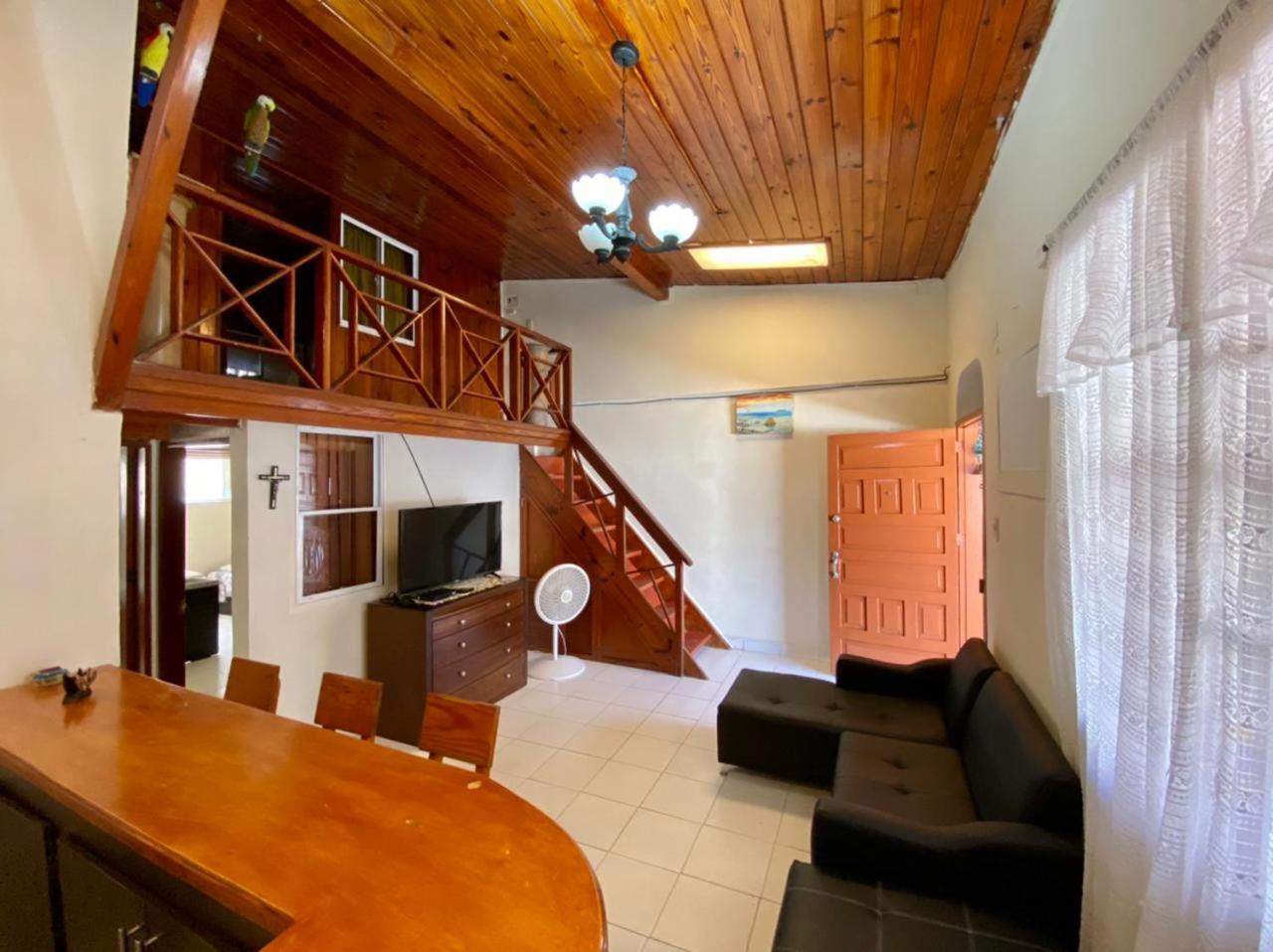 Aptos Limsor Beach-Vista al Mar