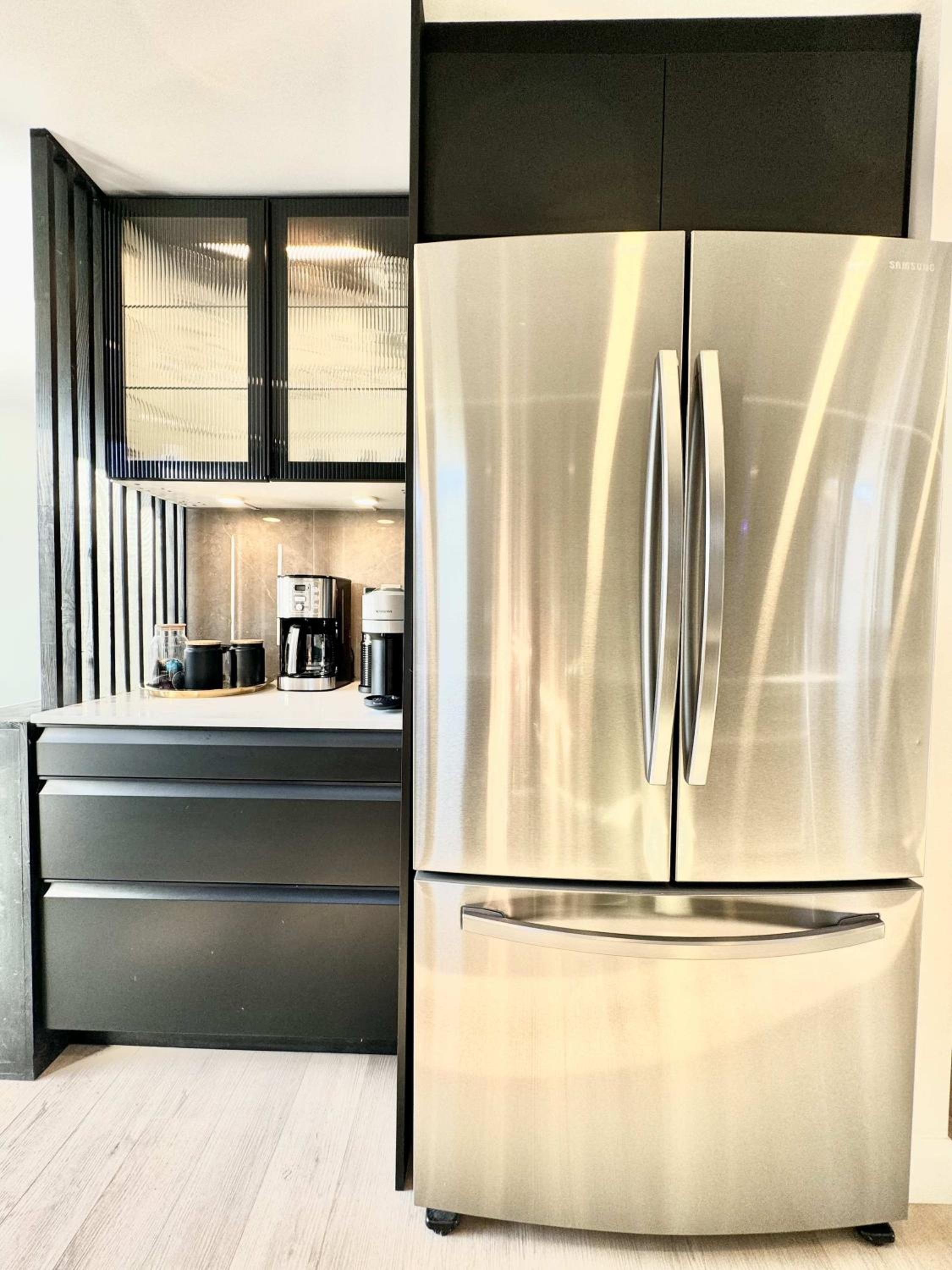 The Royal Suite - Hot Tub - Free EV Chrger