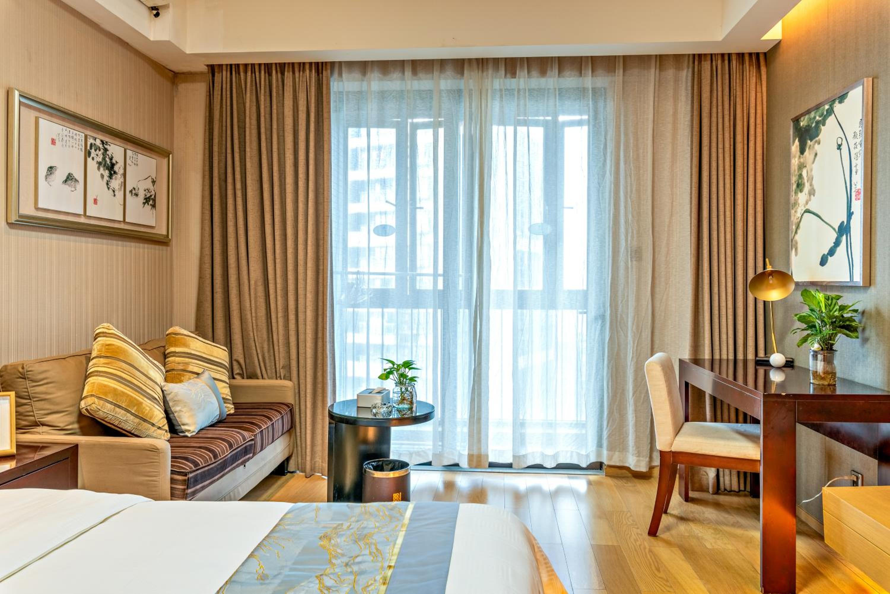 Clovis Apartment广交会期间免费穿梭巴士