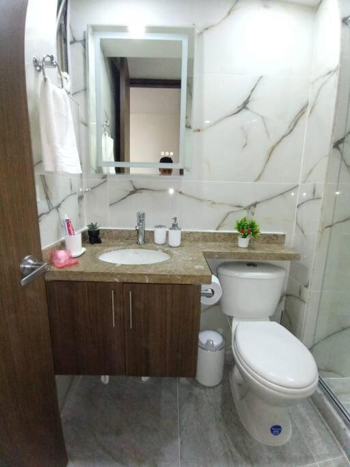 NUEVO Comfortable 20 min a Bogota