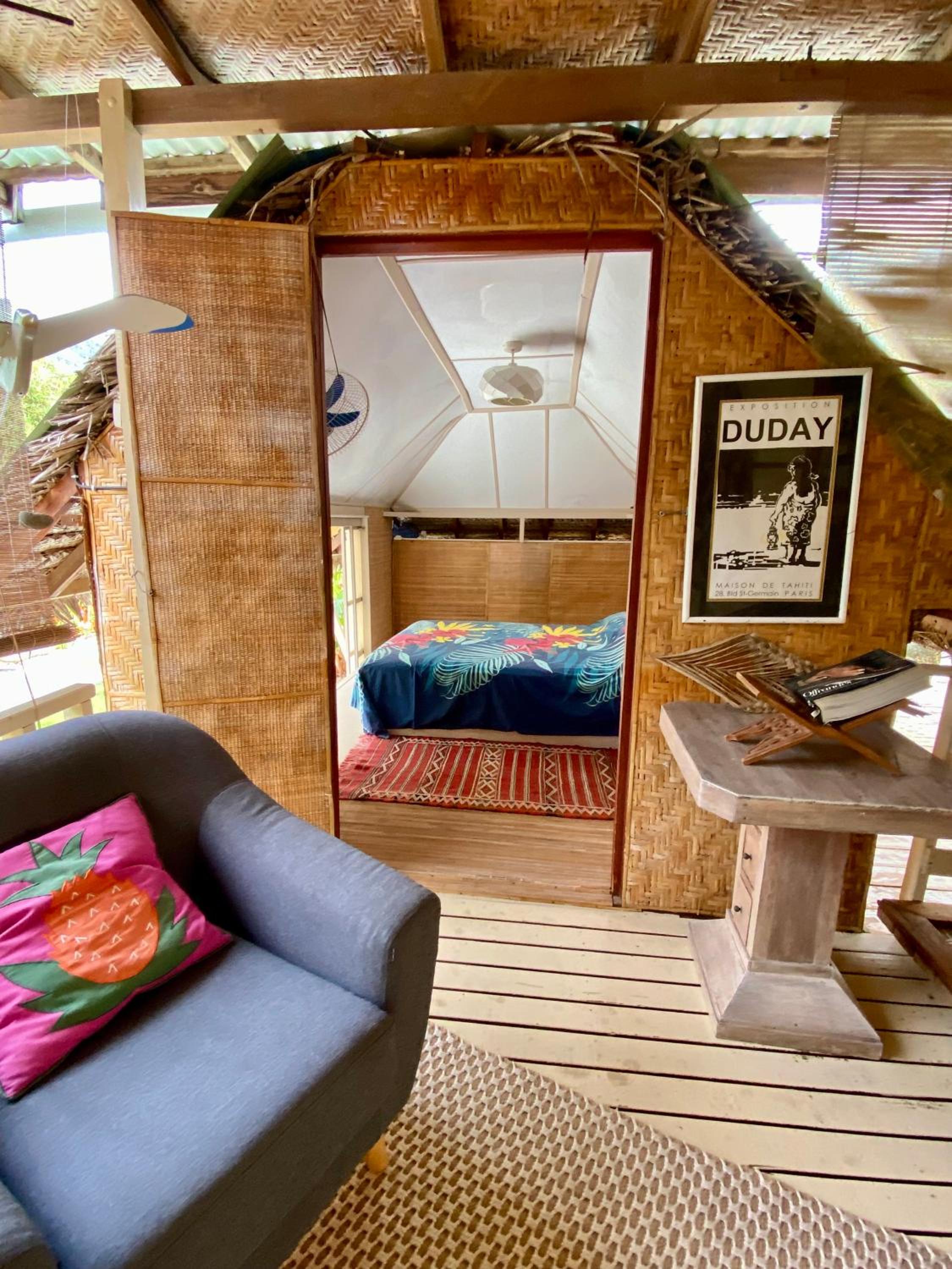 French Polynesia Secret House avec jacuzzi et piscine partagée view 2
