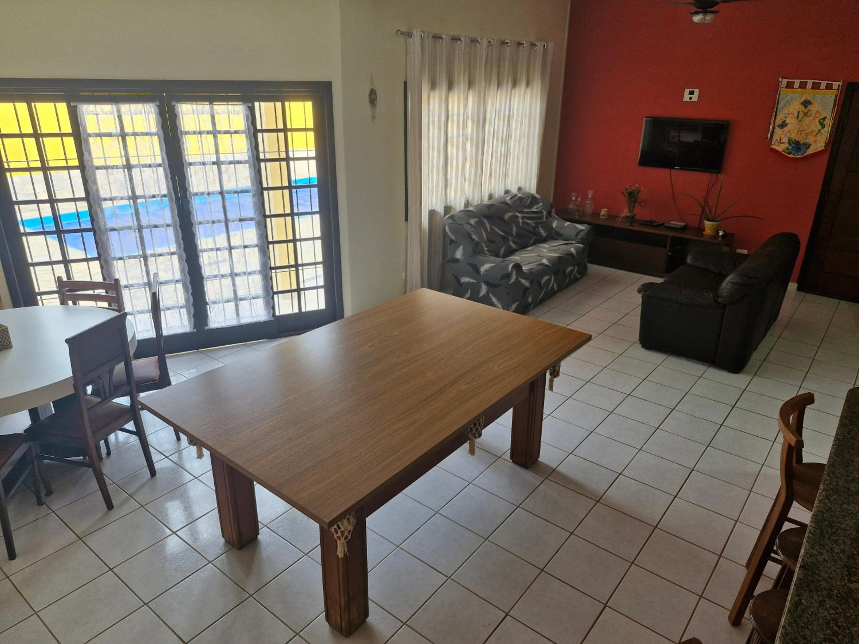 Casa na praia do Indaia piscina, bilhar, 5 quartos e vista