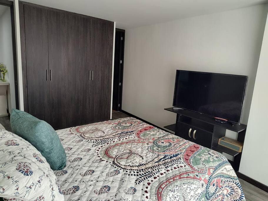 Apartamento con parqueadero