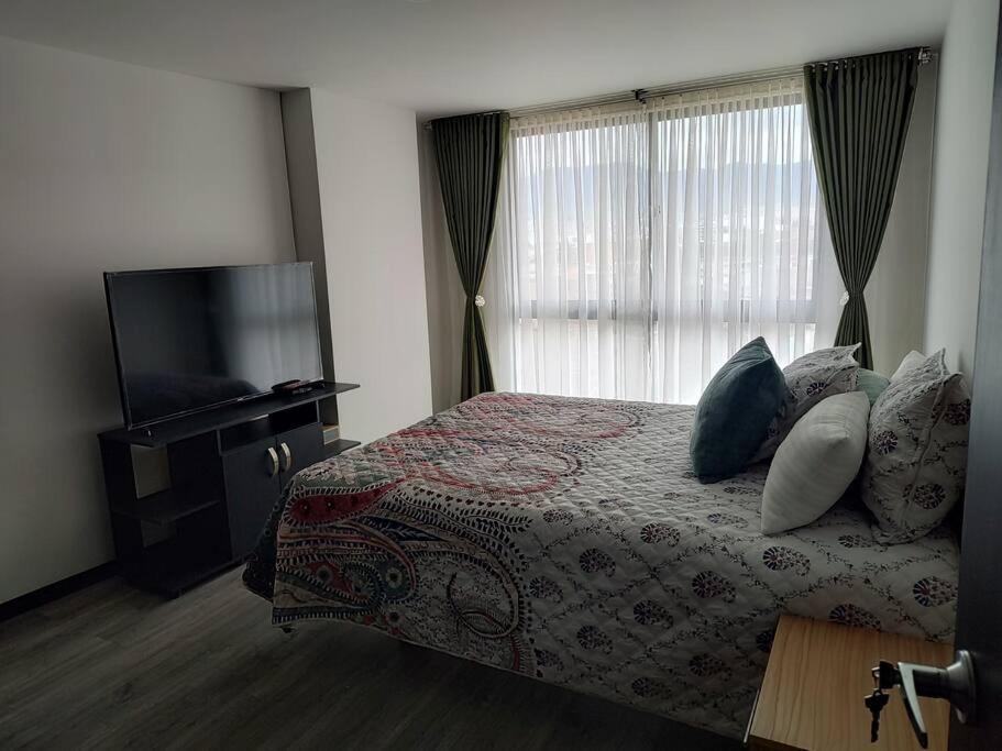 Apartamento con parqueadero