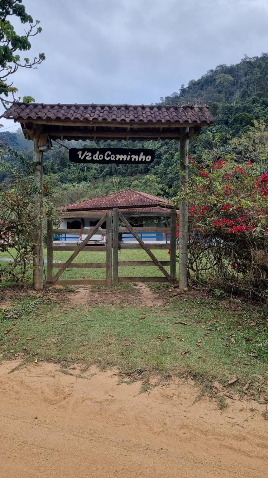 Recanto Meio do Caminho