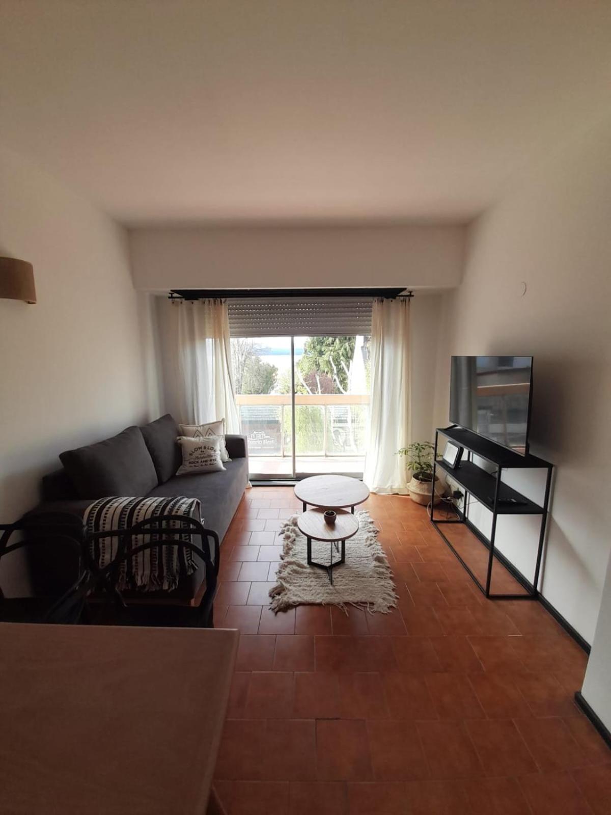 Pleno Centro, departamento con vista al lago