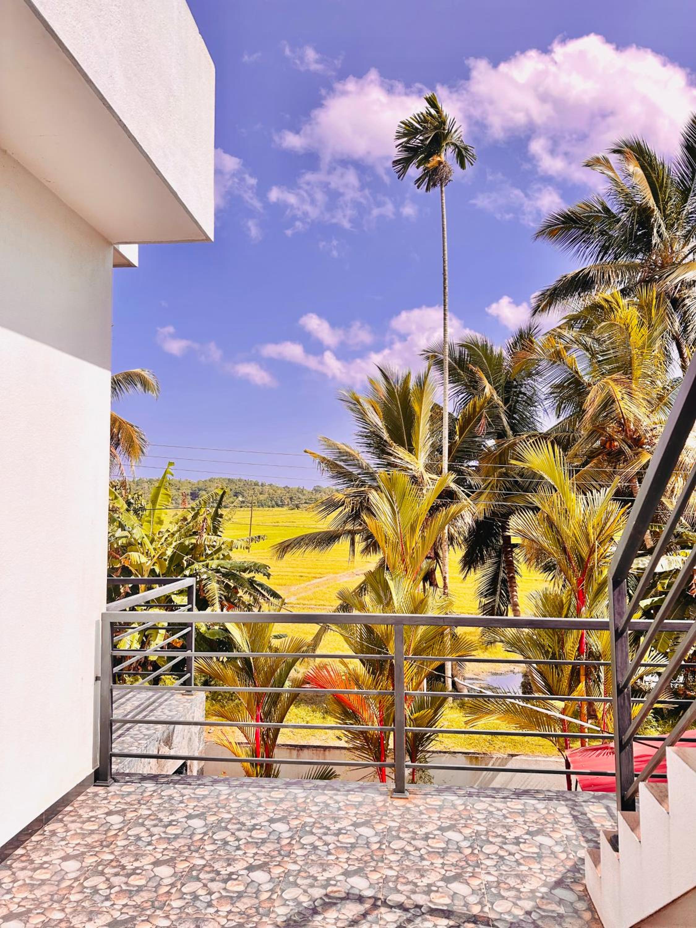 Surfside Paddy Villa