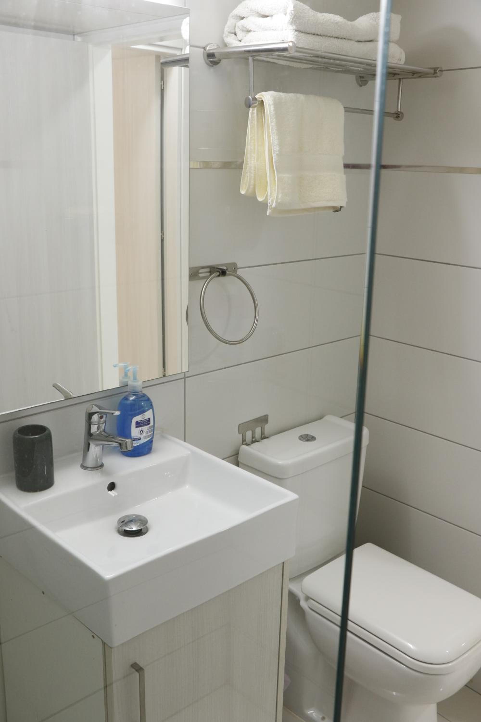 Spacious Apartment, NEAR PINIKOUDES BEACH