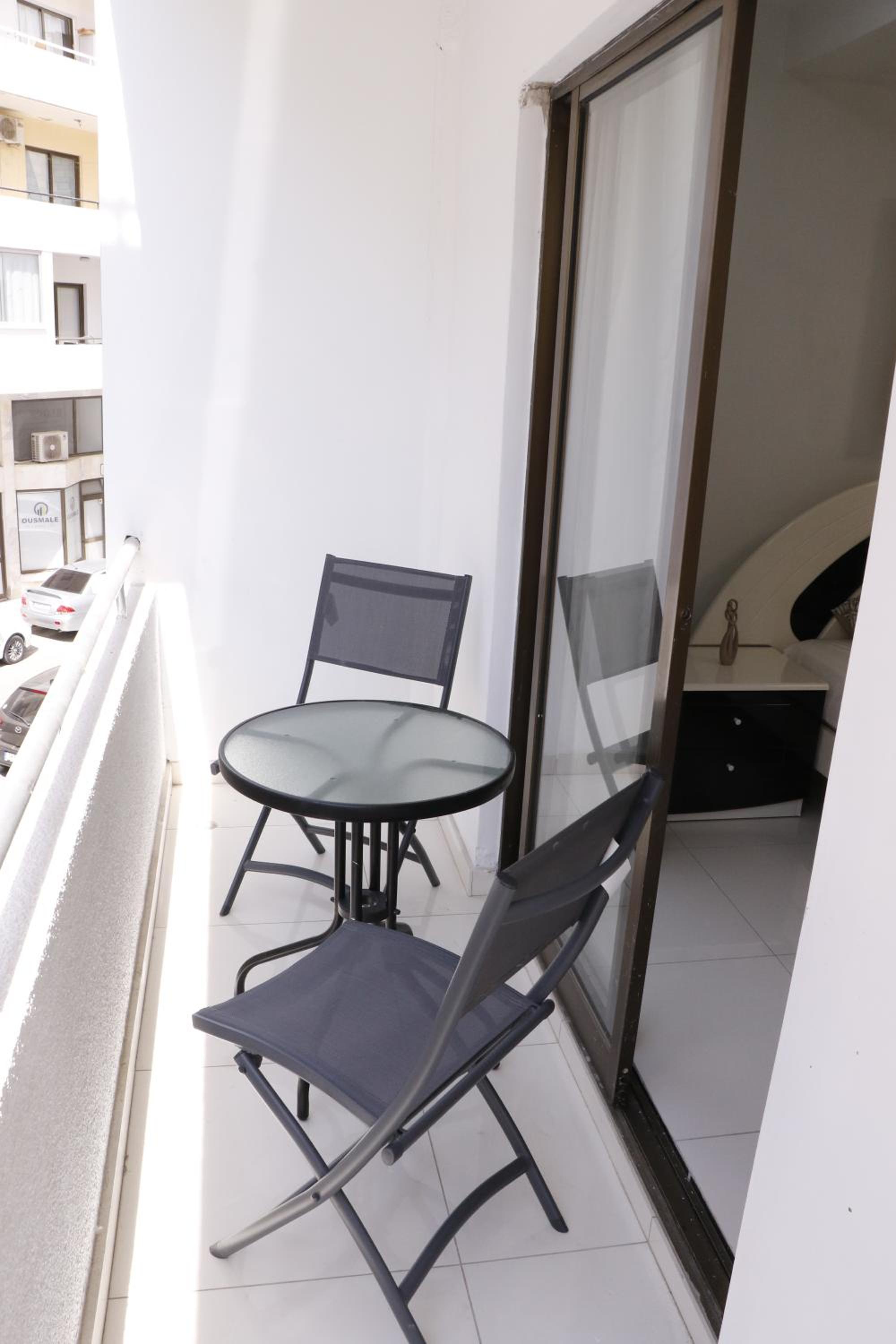 Spacious Apartment, NEAR PINIKOUDES BEACH