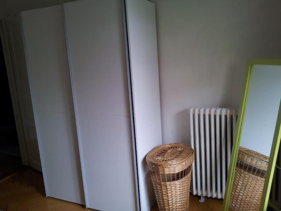 8 minutes walking from Lausanne Train station