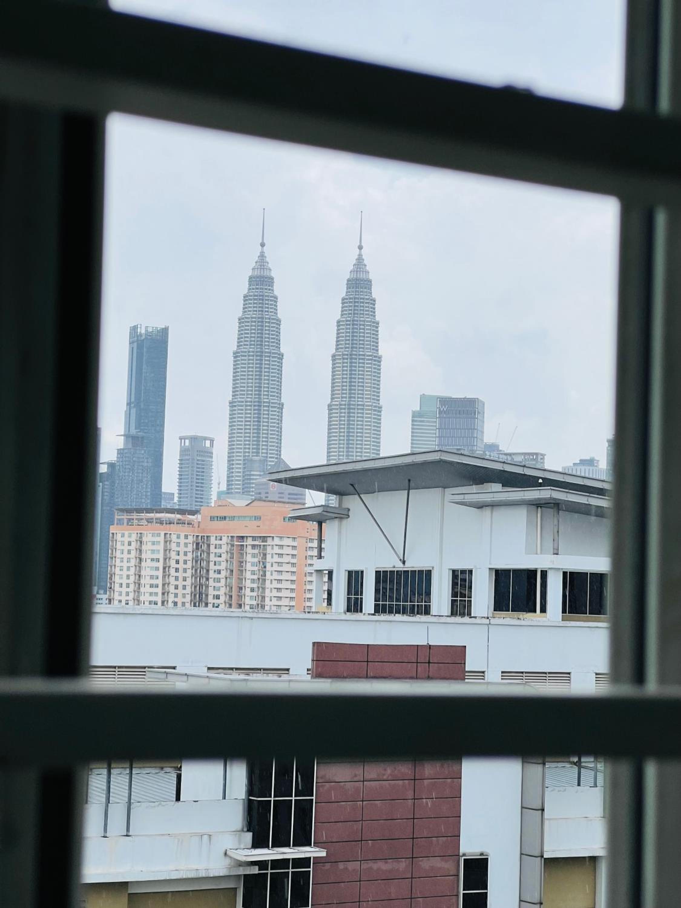 VUE Residences Hkl Klcc view
