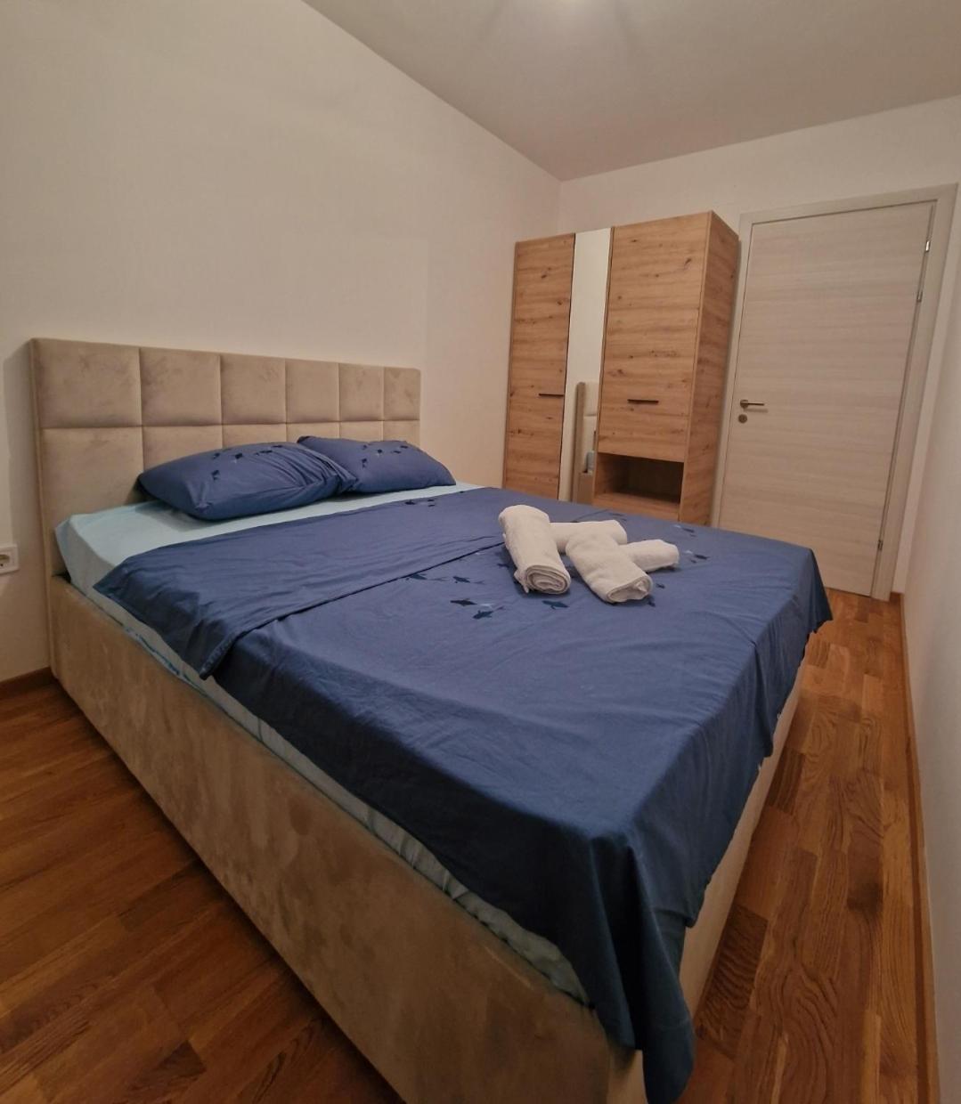 PETKOV5KI LuxuryApartments view 2
