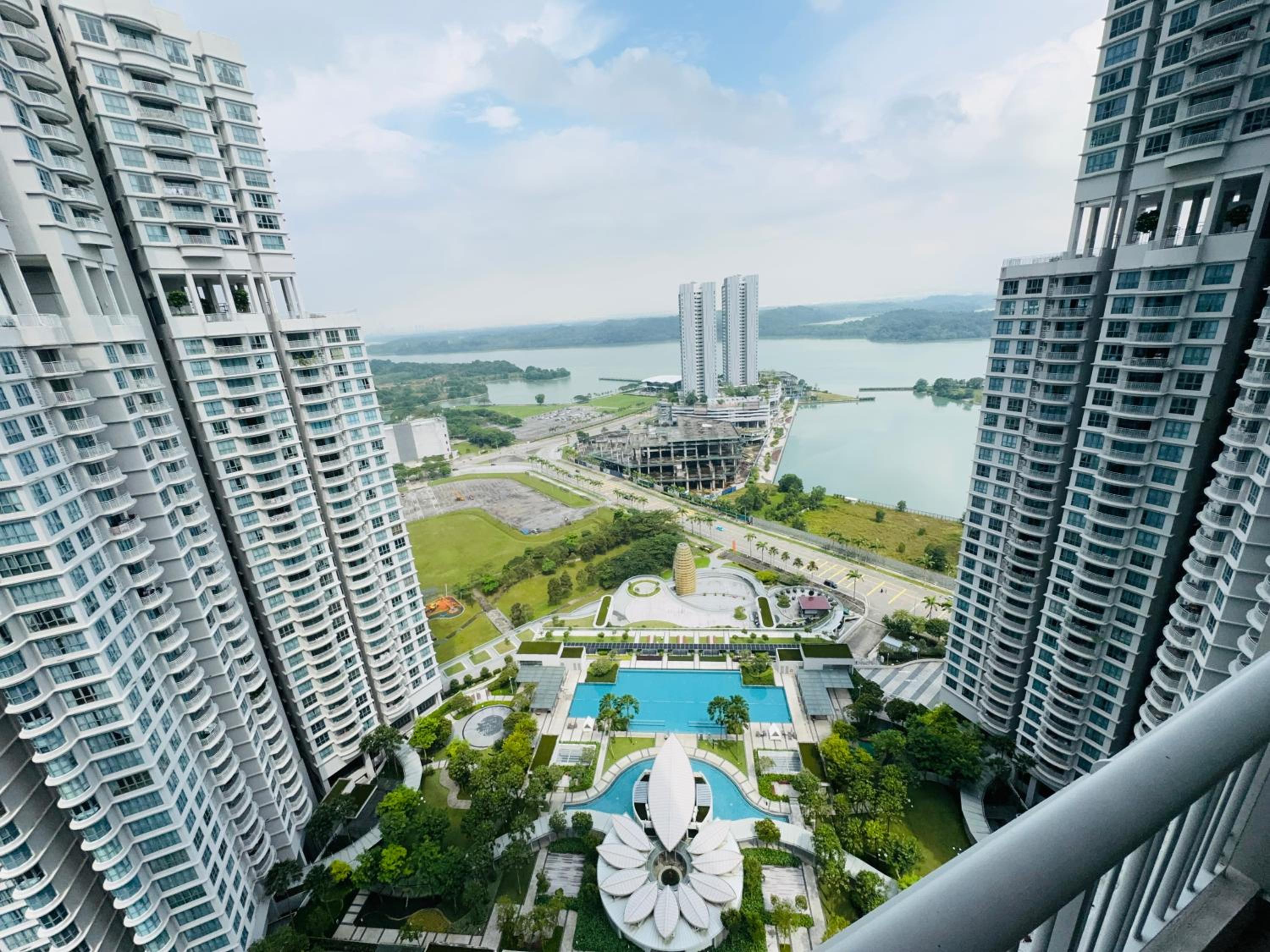 Teega Suites Puteri Harbour #Seaview Unit