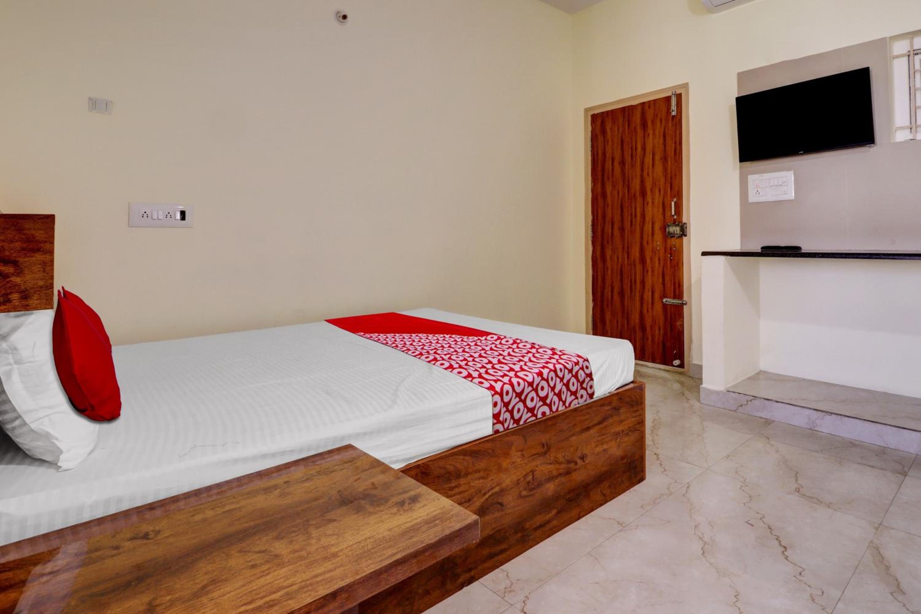 Hotel O PREETHI BOARDING & LODGING
