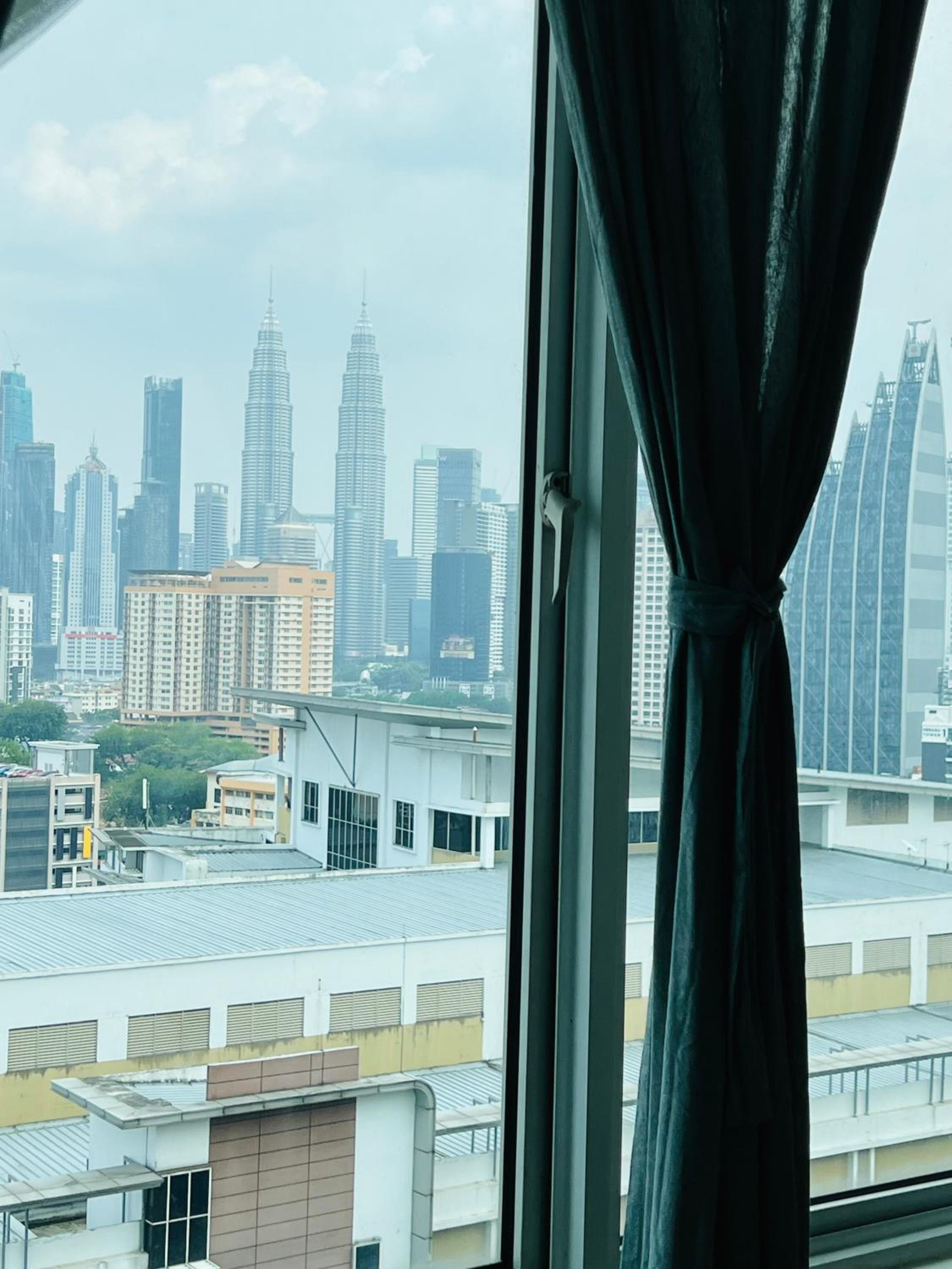 VUE Residences Hkl Klcc view