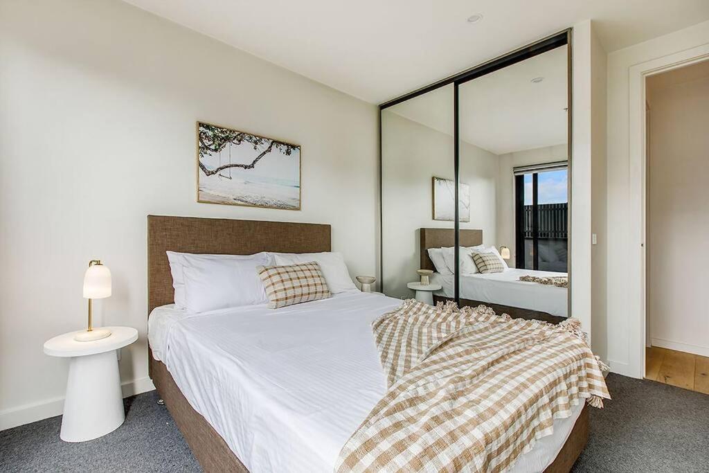 Heart of Bentleigh Apartments by Ready Set Host