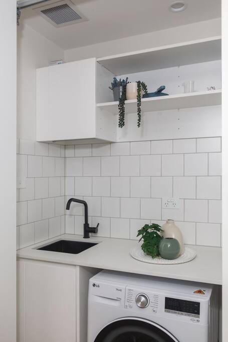 Heart of Bentleigh Apartments by Ready Set Host