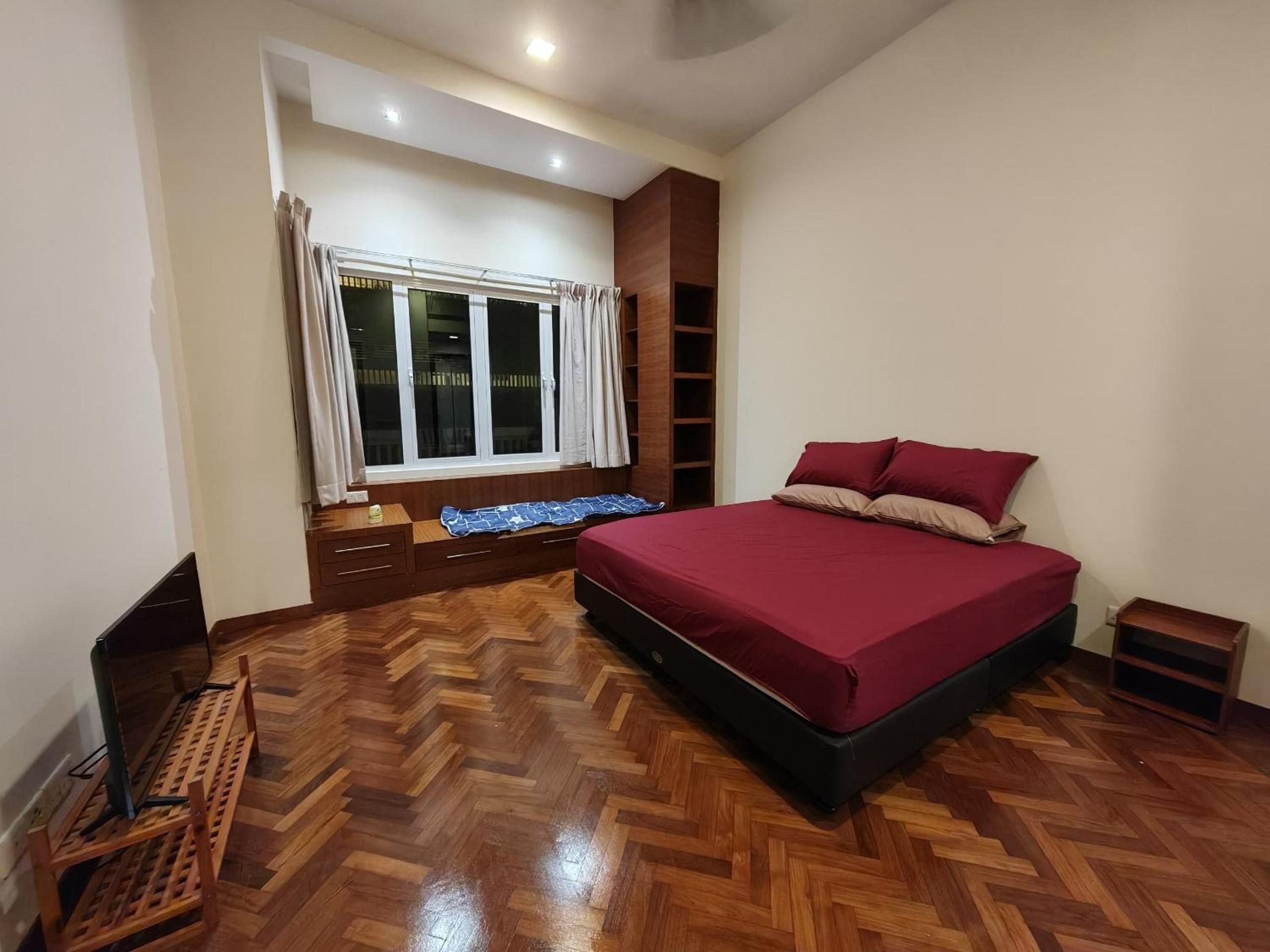 Sweet Cozy Marina Suite at Straits Quay