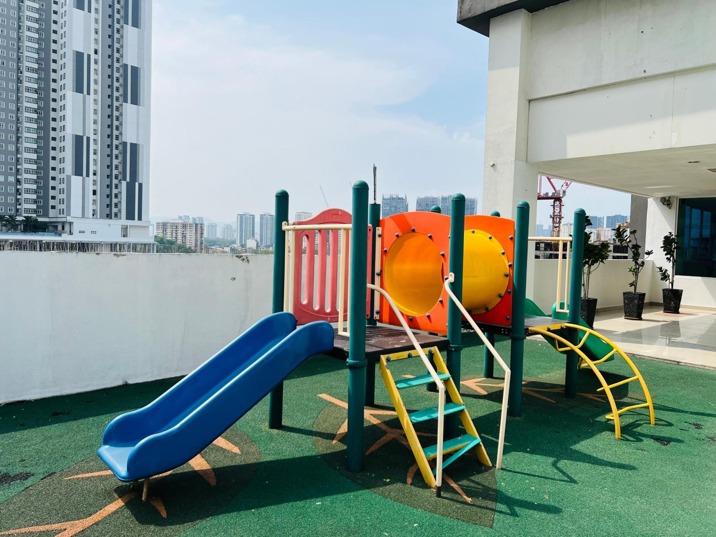 VUE Residences Hkl Klcc view