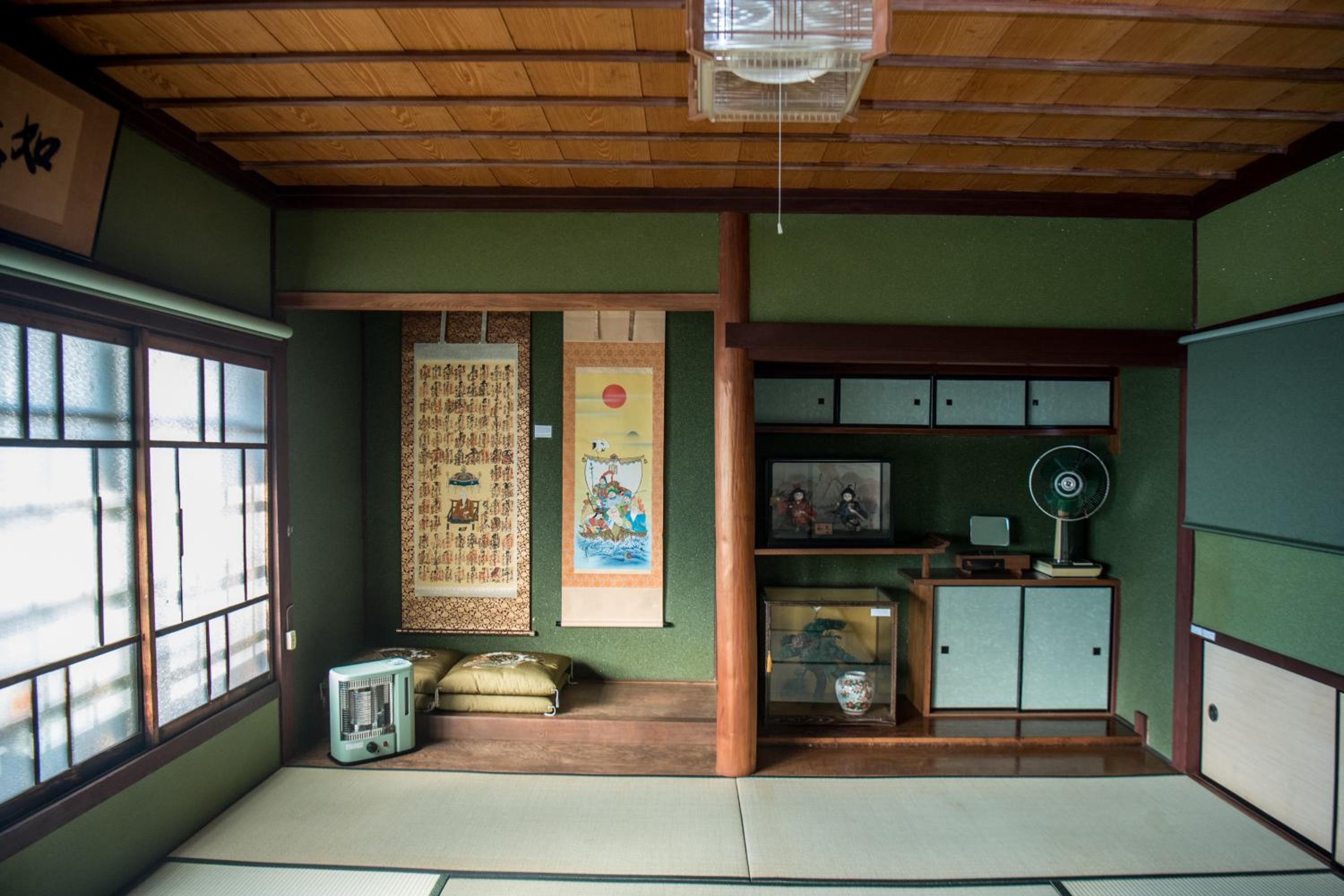 Benton Guesthouse, Private Nostalgic Showa-era House, former Akiya view 4