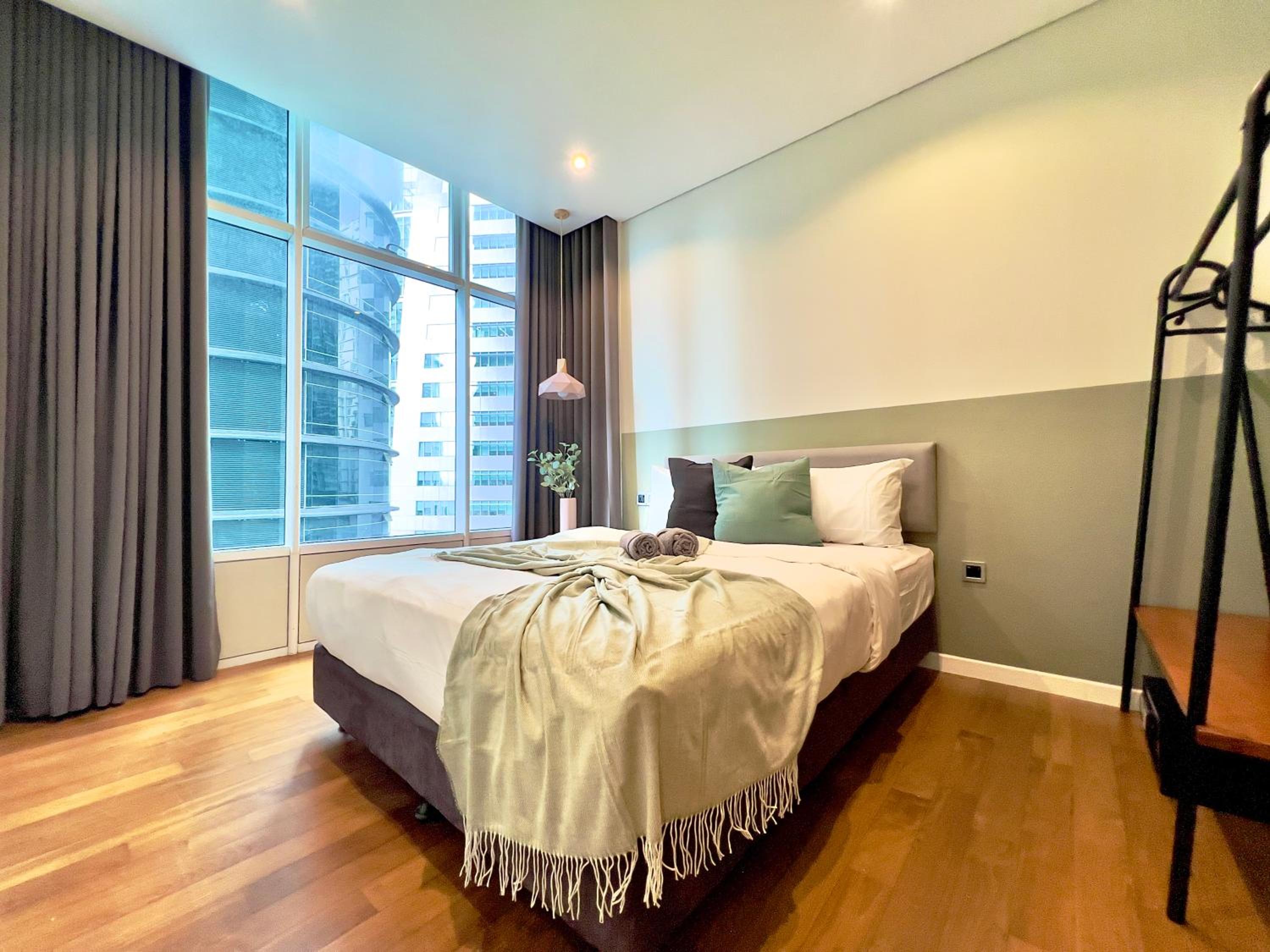 Sky Suites Chill 3BR Suite at KLCC