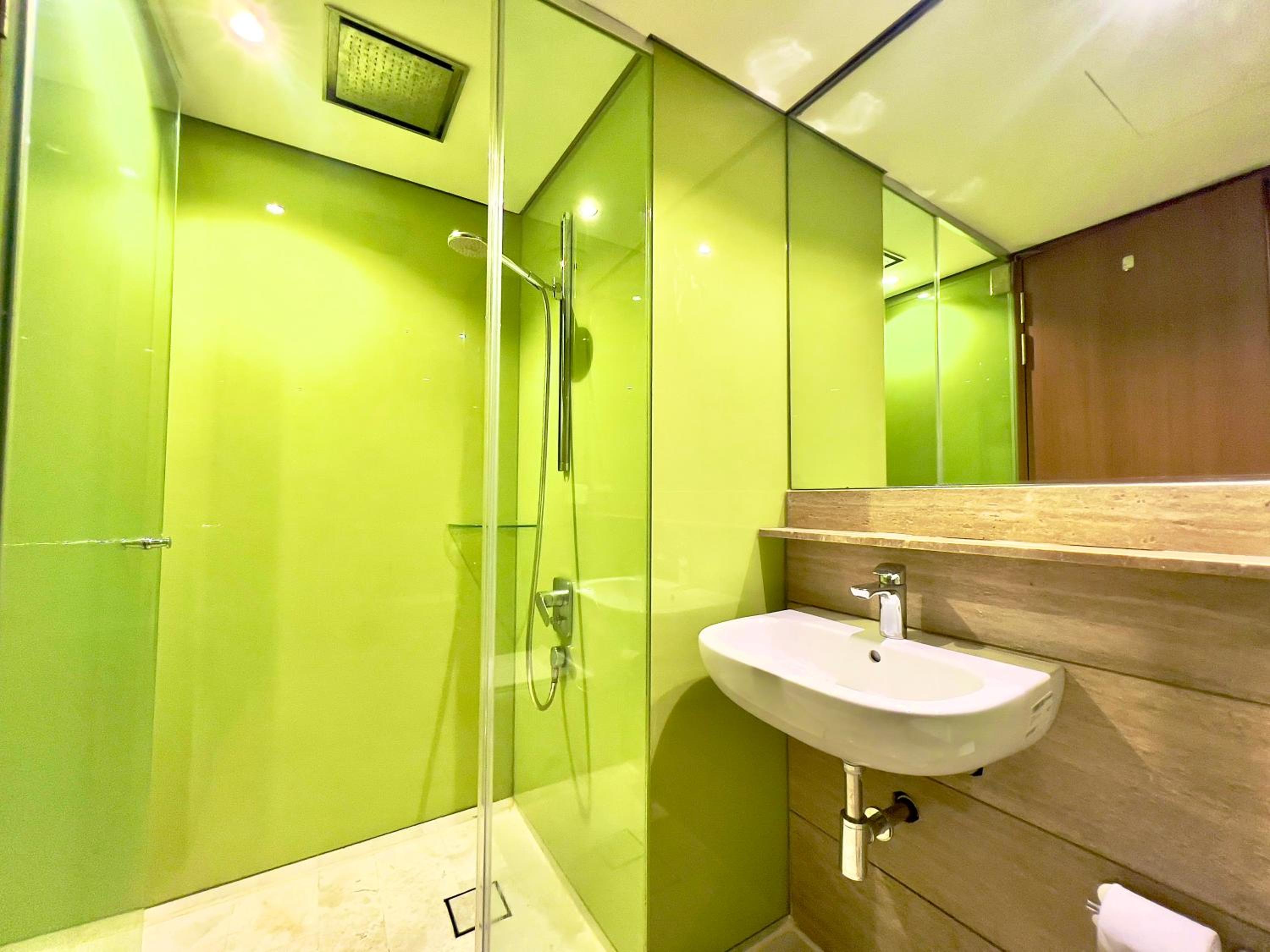 Sky Suites Chill 3BR Suite at KLCC