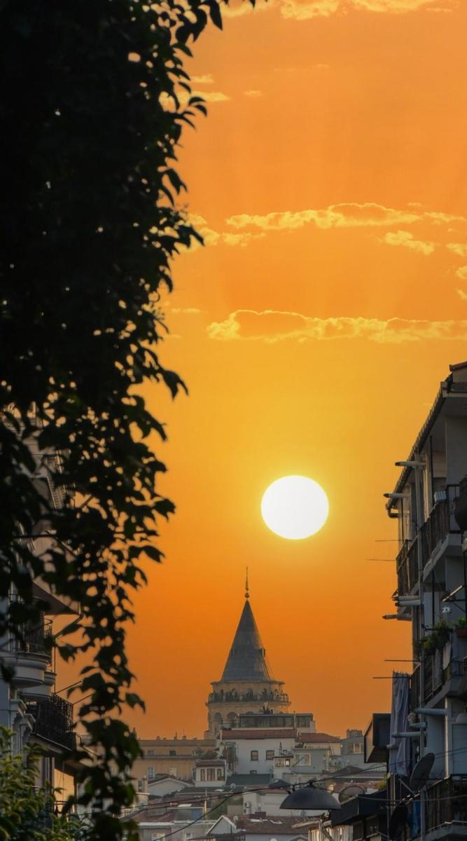 Taksim Private Terrace Close to Antique Store Galata Port Cihangir