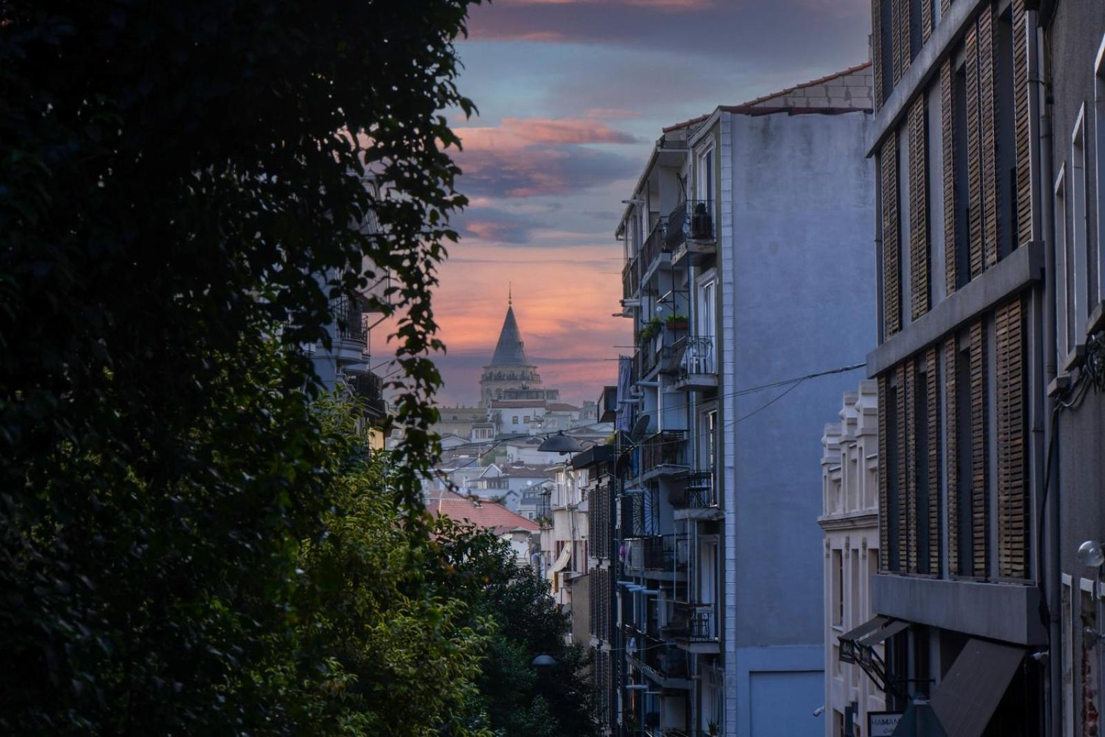Taksim Private Terrace Close to Antique Store Galata Port Cihangir