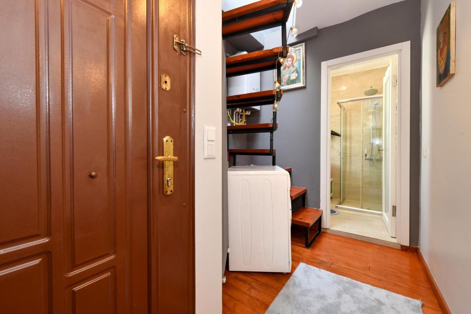 Taksim Private Terrace Close to Antique Store Galata Port Cihangir