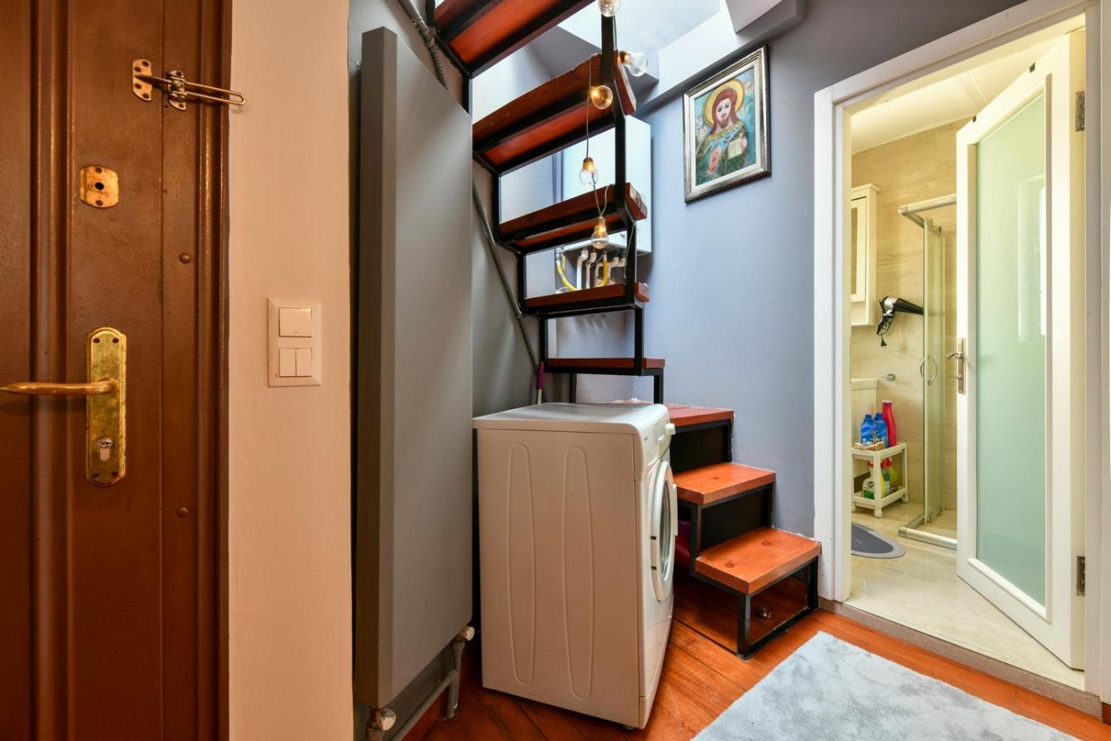 Taksim Private Terrace Close to Antique Store Galata Port Cihangir